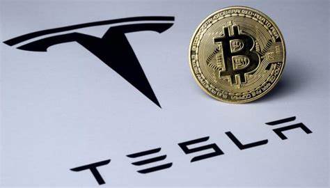 تسلا تعلق مدفوعات البيتكوين الرقمية 2021