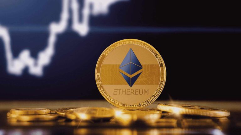 يعمل سعر ايثريوم على زيادة المكاسب ويبدو أنه يستعد لكسر صعودي