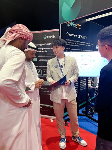 تفاصيل مشاركة منصة CoinEx في معرض Expo Dubai 2023 للكريبتو